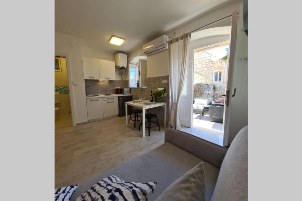 Studio Apartment Marella Vis Exterior foto